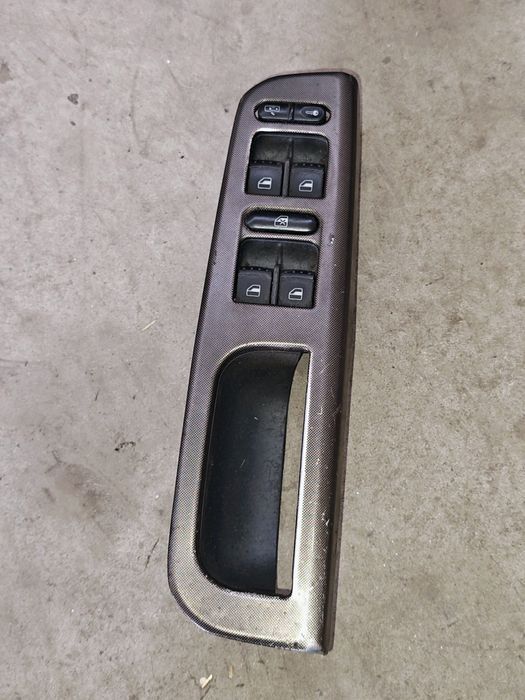 Passat B5 FL panel otwierania szyb 1J4.959.857D i inne