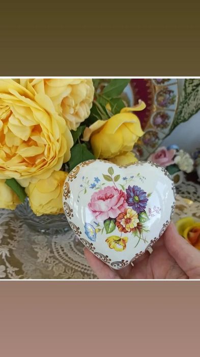 Подарок  флакон статуэтка дама винтаж шкатулка  чашка балерина