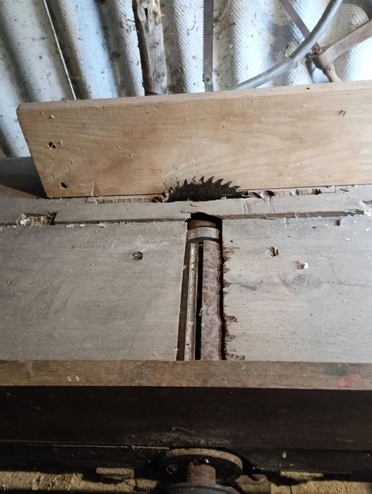 Дерево обробний станок