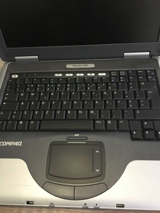 Compaq Presario 2100 Laptop64739573884419122