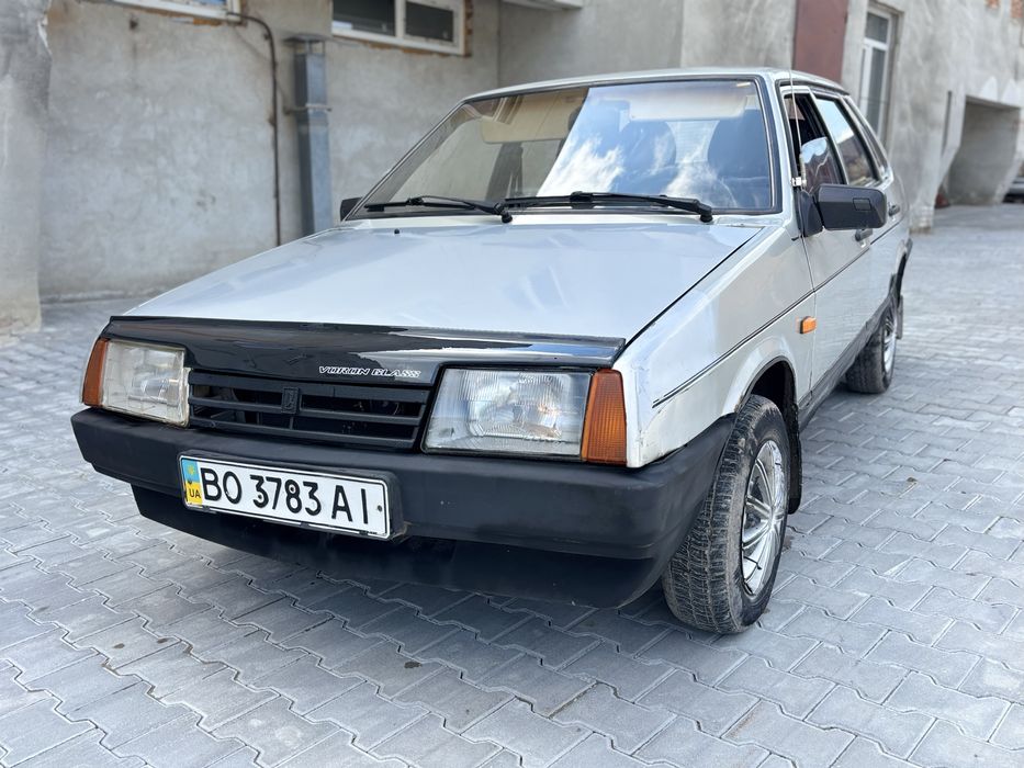 ВАЗ 21099.