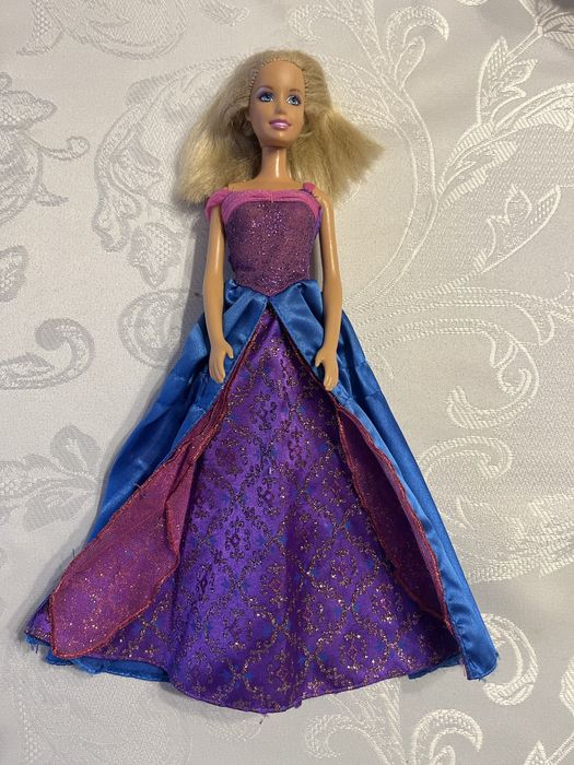 Lalka Barbie i mebelki