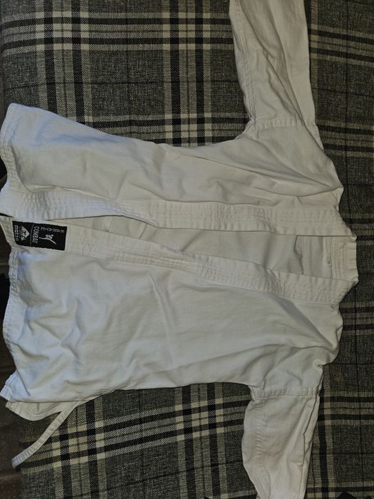 Кимоно детское для занятия каратэ или же для дома