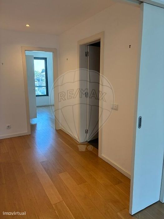 Apartamento T1 para arrendamento