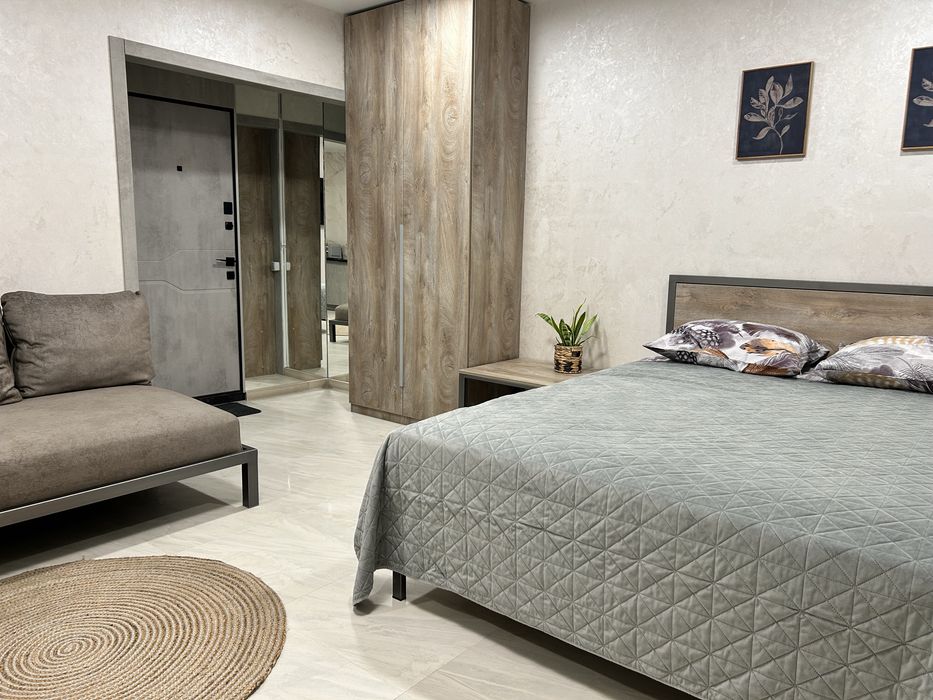 Сдам свою квартиру  посуточно ЖК Ривер парк Победа 1 Бартоломео