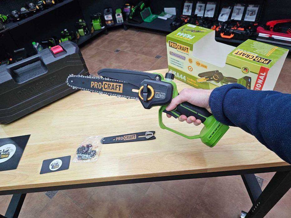 Аккумуляторная Мини пила Procraft с Безключевой натяжкой цепи