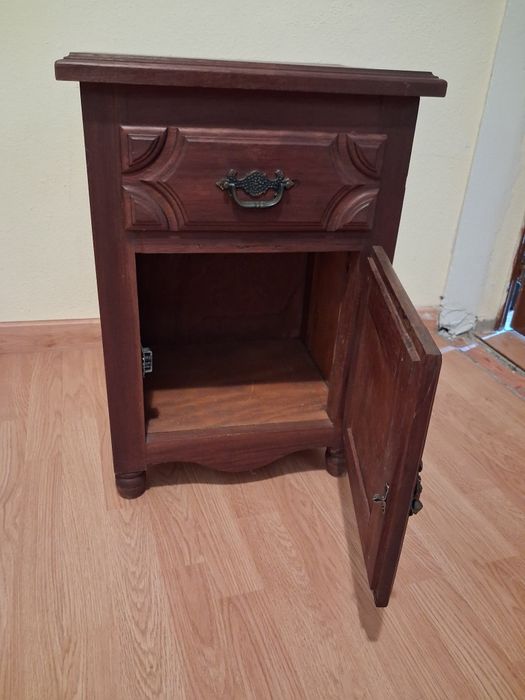 Mesa de cabeceira