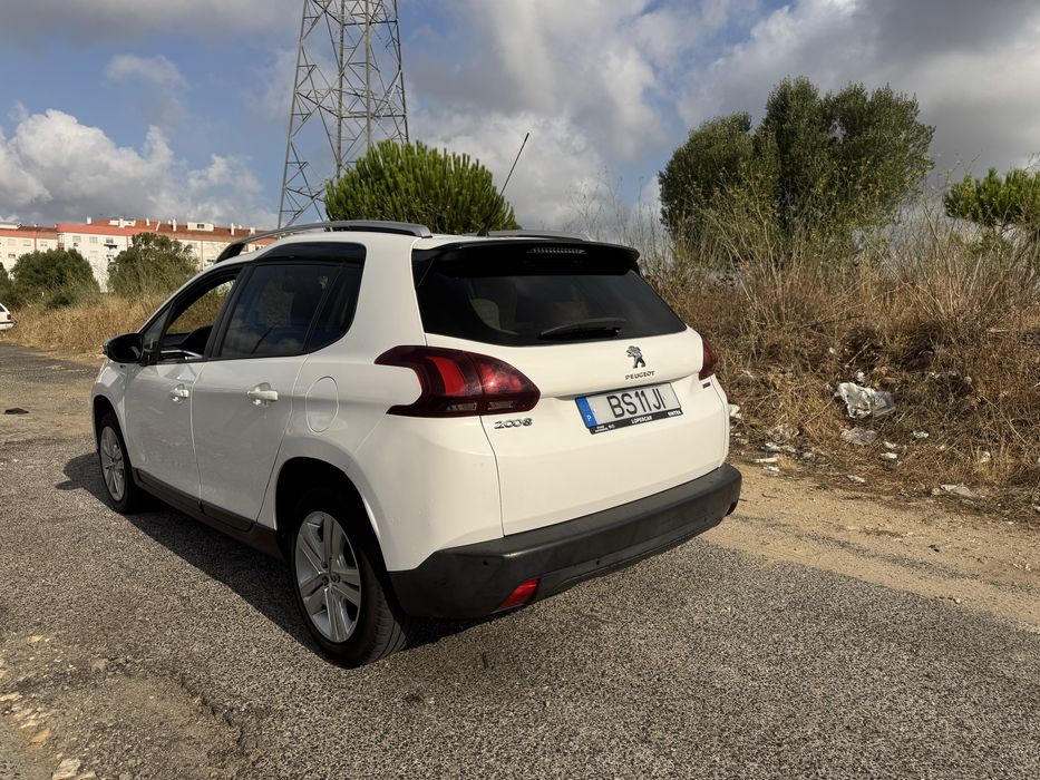 Peugeot 2008 PureTech 1.2