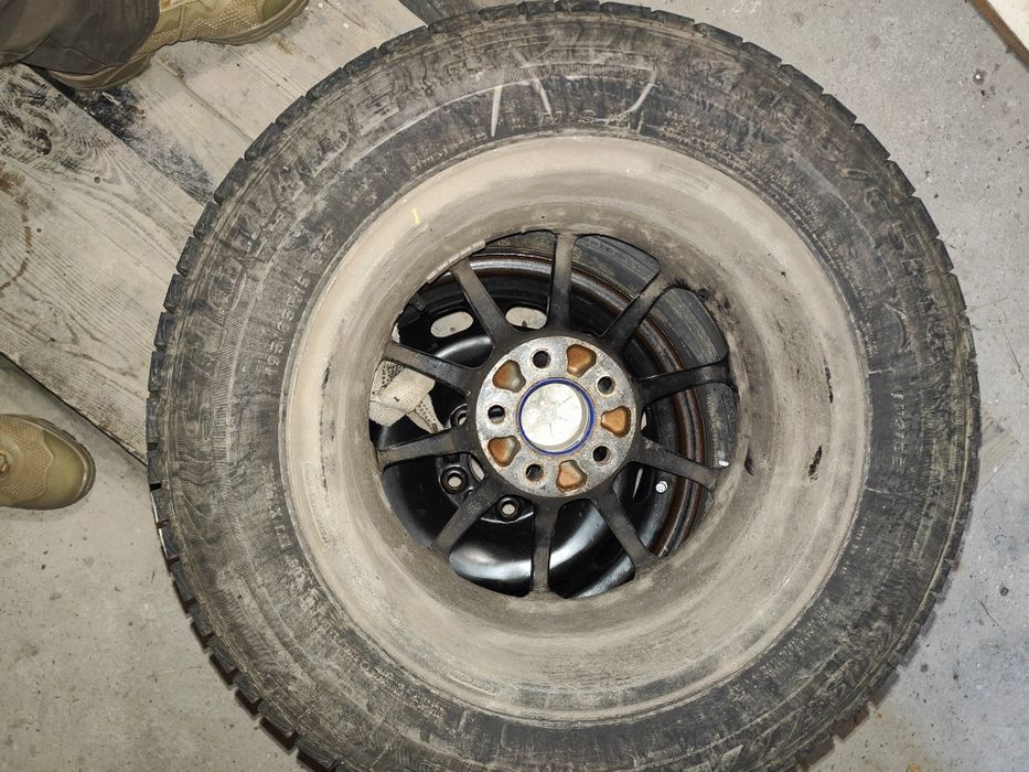 Продам колеса стояли на фокусе2,в хорошем состоянии в сборе ,