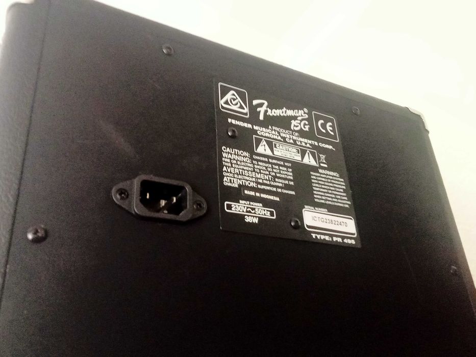 Guitarra Elétrica Semi Nova