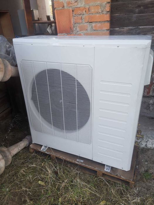 Moduł zewnętrzny klimatyzatora KFRC-90QW