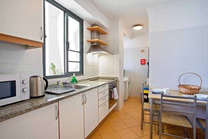 Apartamento T1 em São Martinho - Excelente Localização