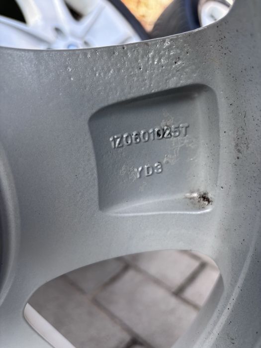 Продам Колеса з гумою 205/55/р16