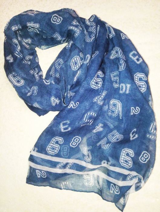 Шарф женский большой деми с принтом "цифры" синий