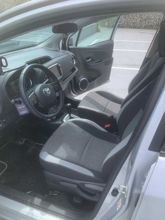 Toyota Yaris 1.5 Edição Especial 20 Anos automático 2019