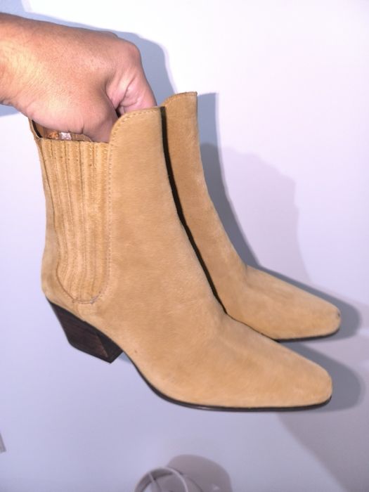 Vendo Botas de Senhora em Camurça, marca Zara N°38