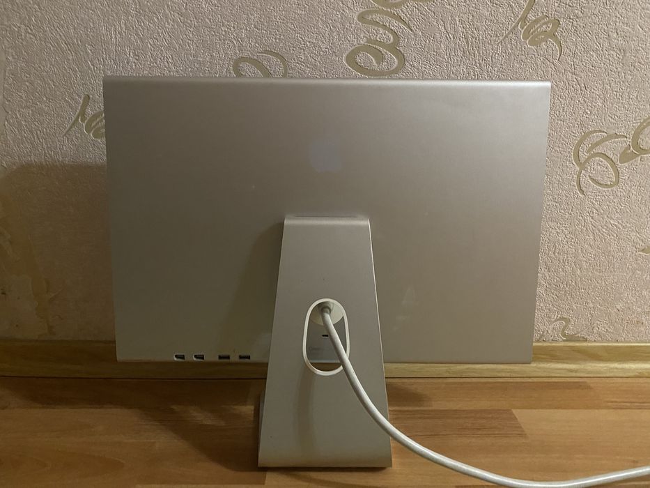 Продам монітор 20' Apple Cinema Dispay