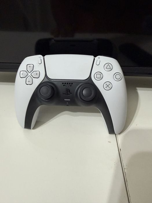 Vende se playstation 5