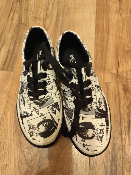 Cropp - Trampki z motywem anime roz. 36