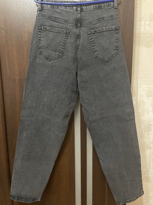 Продам джинси мом