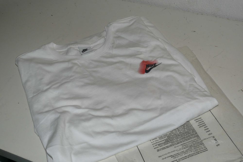 T-shirt Branca Nike - Manga curta