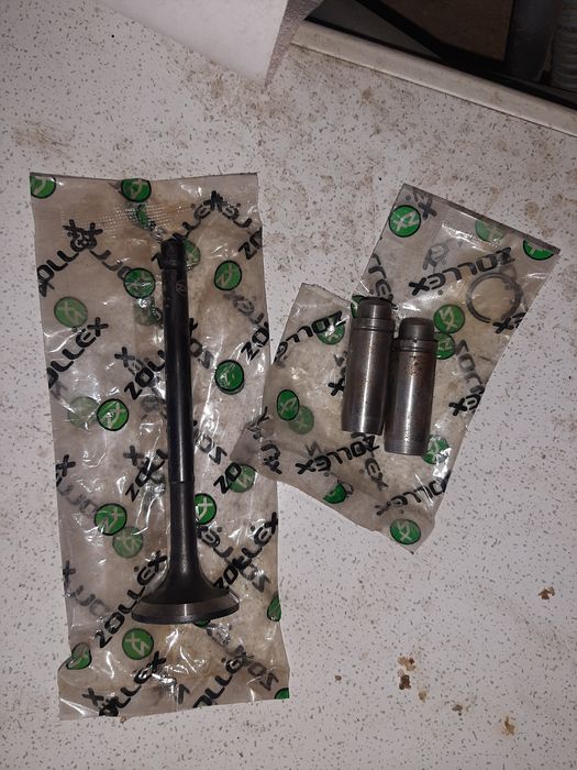 Клапан идве направляющих втулки ВАЗ 2106