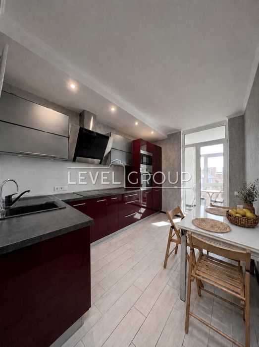 Apartament 4 camere, 72 m²