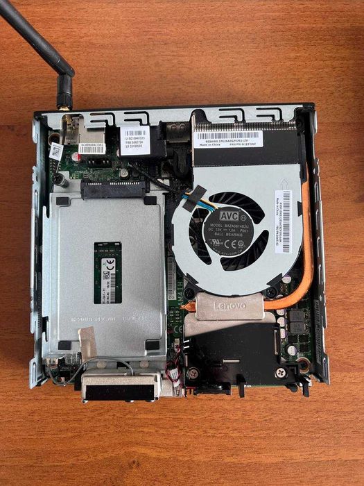 Комп'ютер LENOVO у комплекті