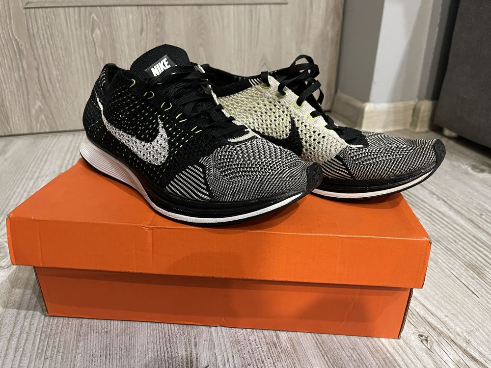 Nike racer orca best sale