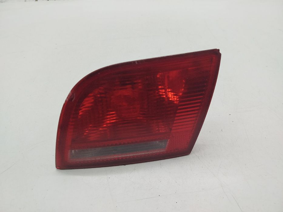 Farolim da Mala Direito - AUDI A3 Sportback (8PA) | 04 - 15