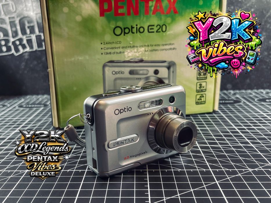 Y2K VINTAGE CCD DIGICAM aparat kompaktowy Pentax  E20 + Karta pamięci 1GB + Baterie