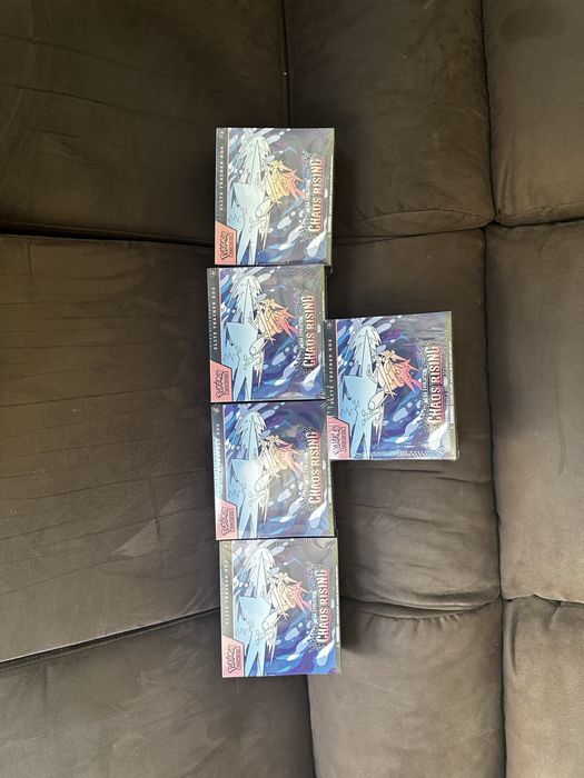 Pokemon Chaos rising ETB