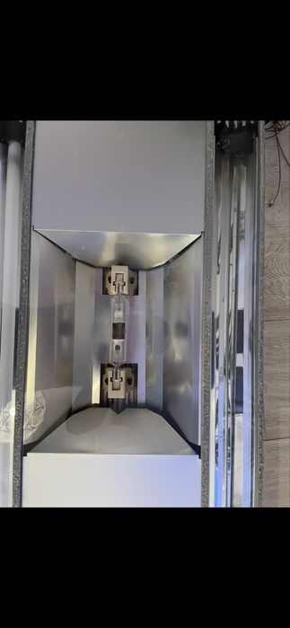 Lampa do akwarium morskiego