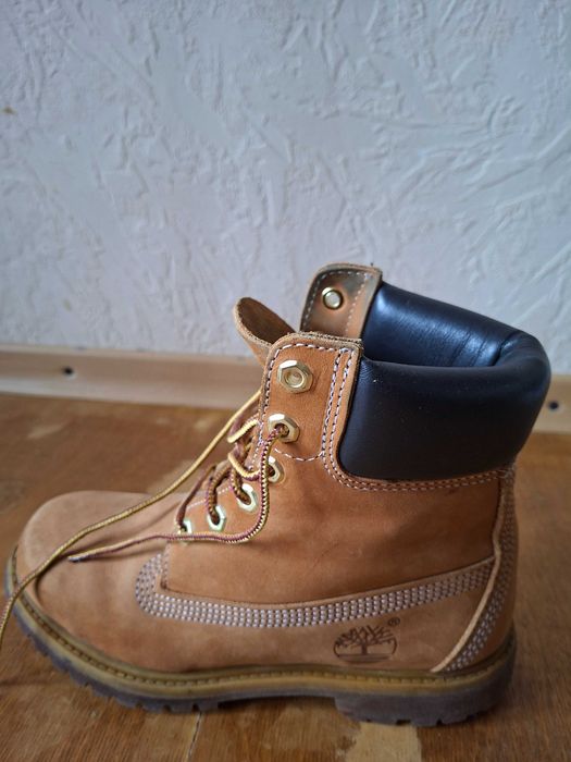 Продам ботинки  Timberland розмiр 35