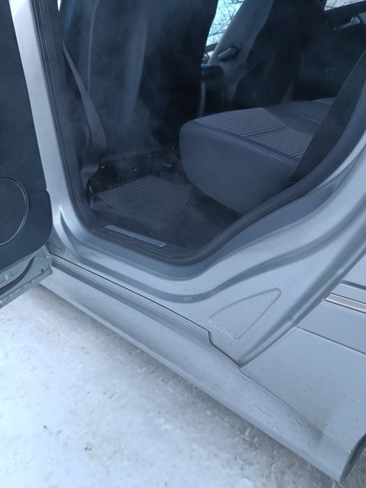 Продам   MERCEDES-BENZ В-200  145к.с.