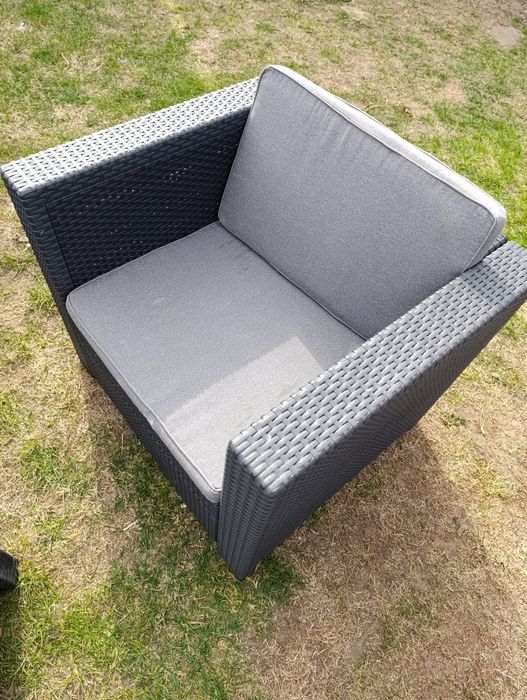 Rezerwacja Zestaw mebli ogrodowych keter