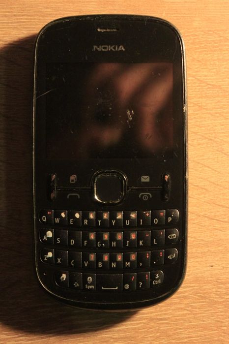 Sprzedam telefon nokia asha 200 stan:uszkodzony,nie pracuje