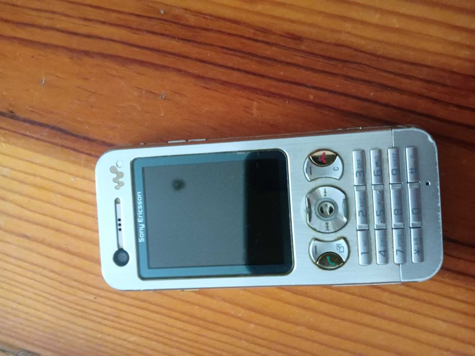 Telemóvel Sony Ericsson w890