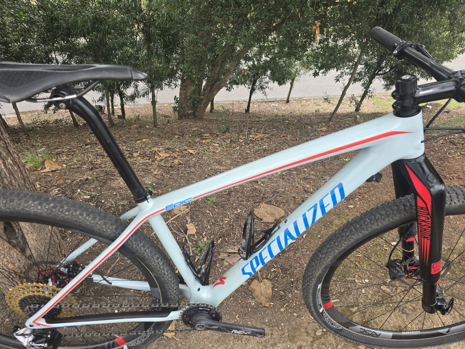 Specialized epic 29 9.2kg com rodas carbono