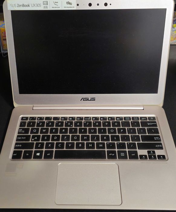 Laptop ASUS ZenBook UX305CA Używany