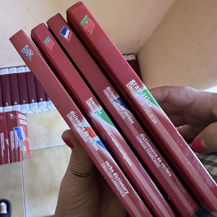 Vendo gramaticas- Frances, Português e Inglês