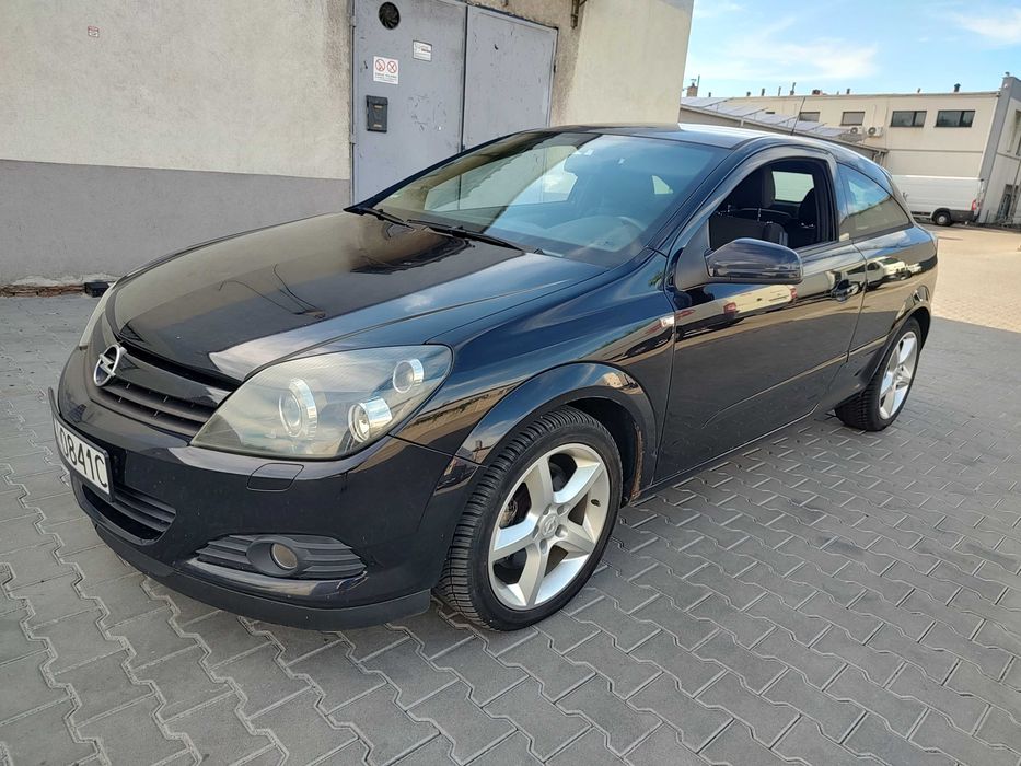 Opel Astra H hatchback 2005 2.0 benzyna