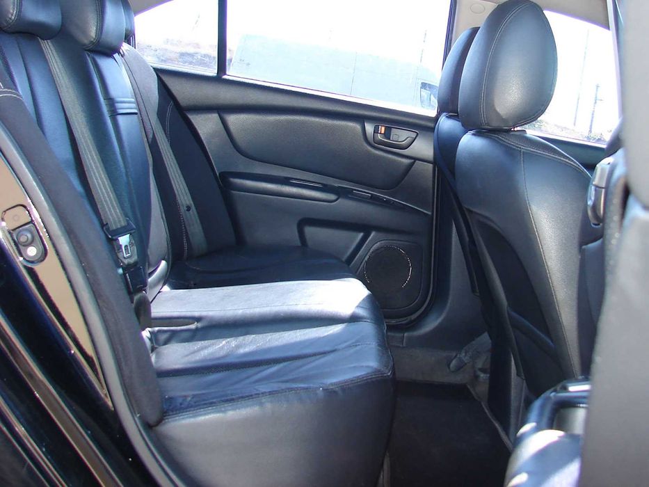 KIA Magentis 2.0 АВТОМАТ 2008 год (на коже)