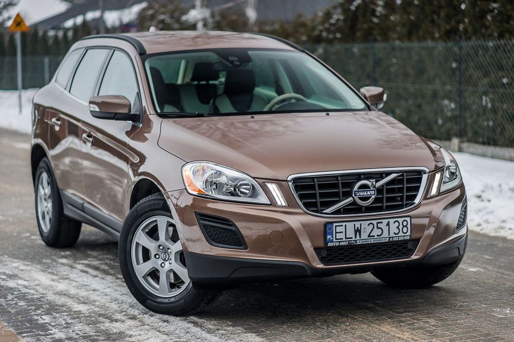 Volvo XC 60 2.0 D4 163PS Manual Skóra,Navi,Grz.Fotele Orginalny Przebieg 133tys!