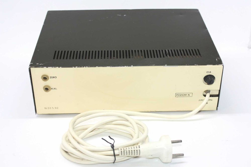 Multimetr cyfrowy Unitra Cemi VC-10T  na lampach NIXIE