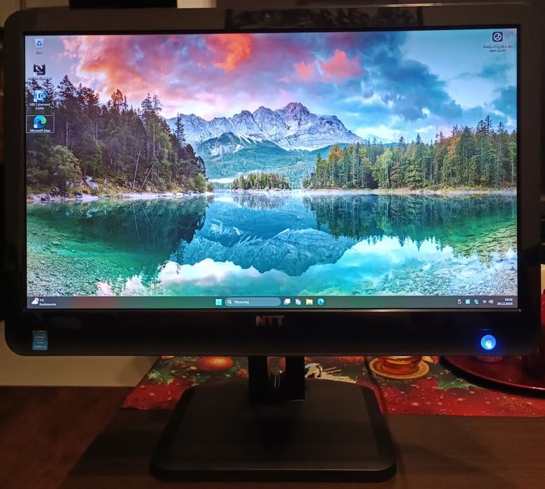 Komputer All in One 23" NTT Business WA961M 4x3.7GHz/H81/16GB/SSD/WiFi