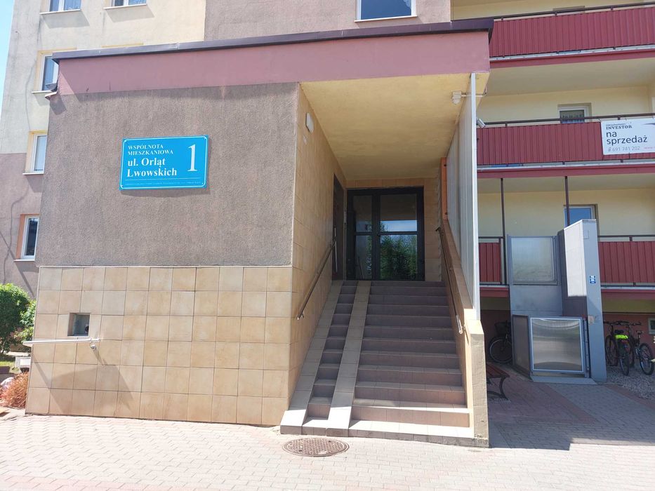 Tani lokal na osiedlu-parter.
