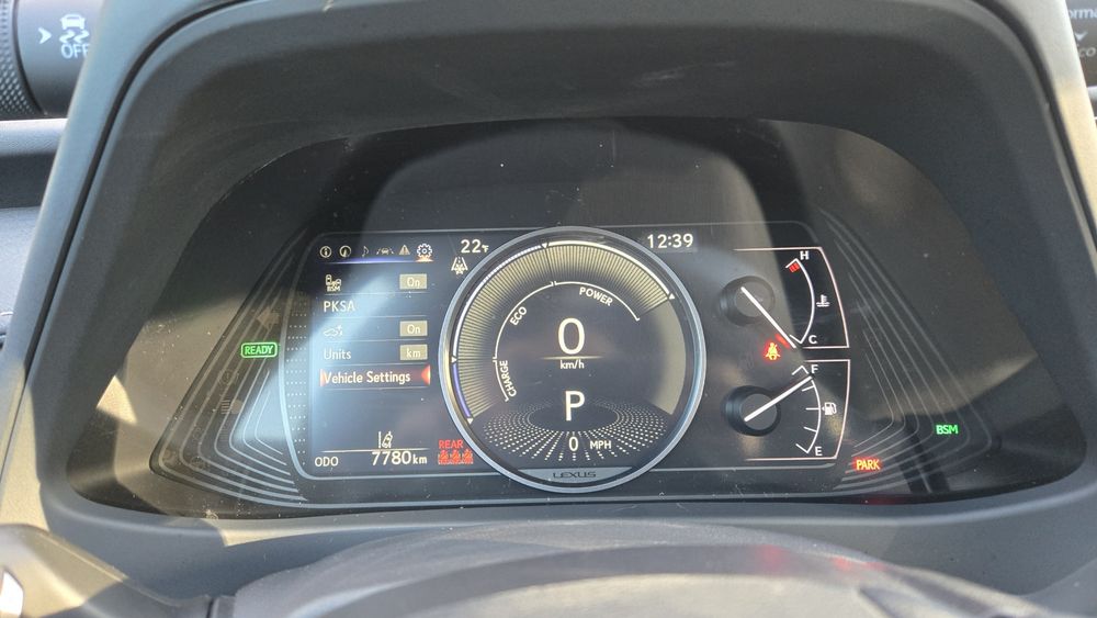 Lexus UX 250h AWD F Sport Design 2023 Гибрид пробег 7800км