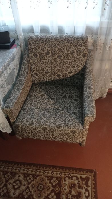 Мягкие кресла 2шт