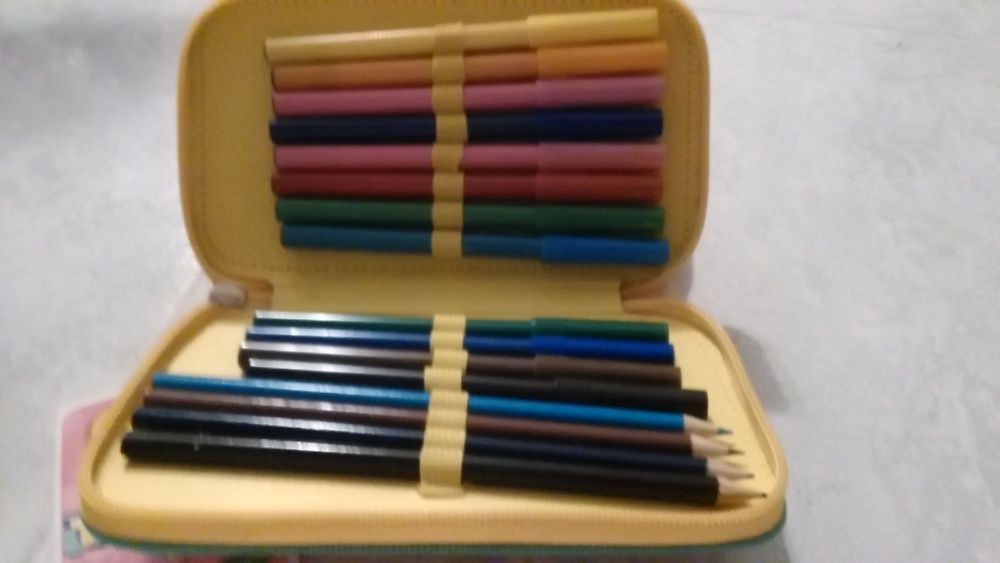 Mochila + Estojo infantil de menina - Novos